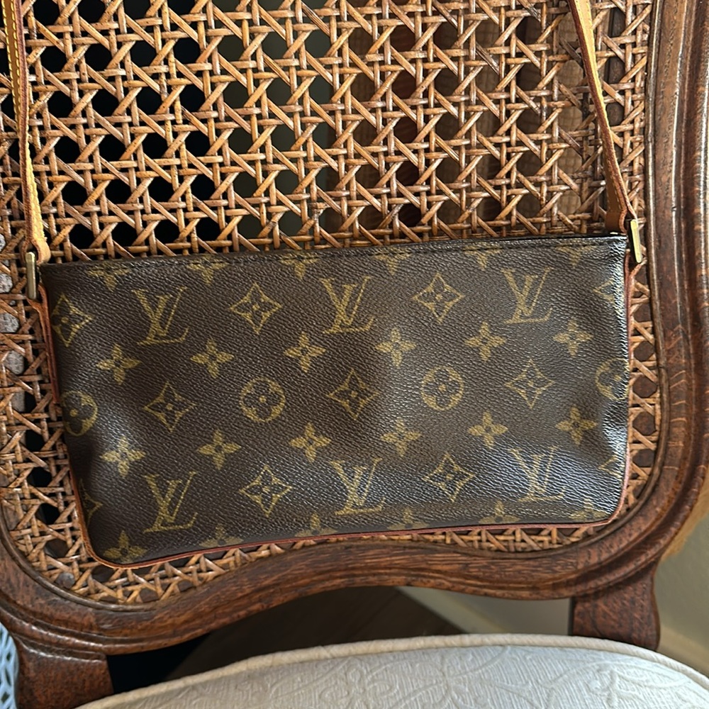 Louis Vuitton Trotteur Crossbody brown monogram.